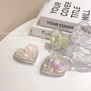 Floral heart phone grip with rhinestone border, roses and pearls for mobile devices