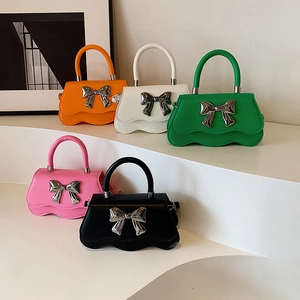 Sac À Main En Simili Cuir Pour Femmes Bordure Festonnée Noeud En Métal Argenté Sac À Bandoulière Doux Élégant Mode