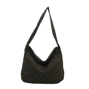 Minimalist large-capacity leopard print canvas tote bag with wide shoulder strap