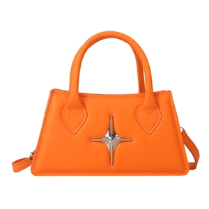 Sac à main chic orange en similicuir avec étoile argentée et bandoulière amovible