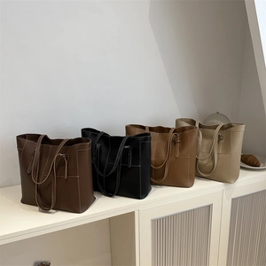 Grand Sac Fourre-Tout Pour Femmes Avec Surpiqûres Contrastées Cuir PU Sac À Main Rétro Minimaliste À Bandoulière Réglable