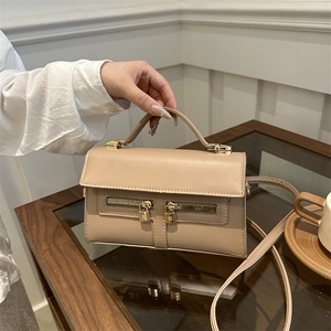 Petit sac carré vintage beige à bandoulière avec double fermeture éclair et cadenas
