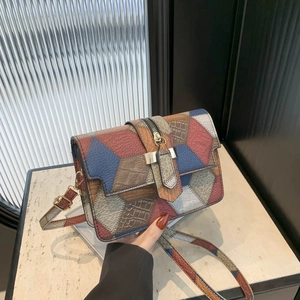 Women Crossbody Bag PU Leather Small Square Bag With Metal Buckle Trendy Patchwork Textured Shoulder Purse Daily Fashion