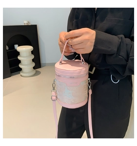Borsa a secchiello rosa con motivi di giardino cinese e tracolla regolabile