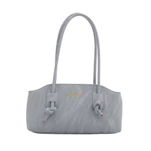 Sac à bandoulière plissé bleu clair pour femme avec logo doré et détails noués