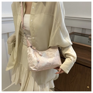 Pink Chinese vintage silk shoulder bag with exquisite embroidery and beaded drawstring