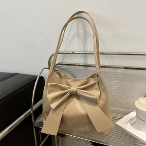 Minimalistische cremefarbene Schleifen-Tote-Bag mit langen Bändern und großem Stauraum