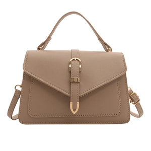 Sac à main carré vintage en cuir marron kaki avec fermoir doré et bandoulière réglable