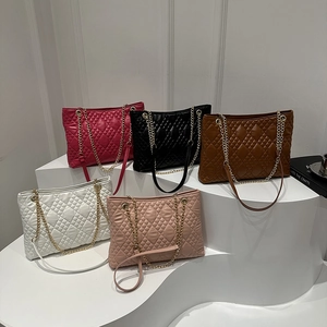 Sac À Épaule Matelassé Pour Femmes Cuir PU Grande Capacité Bandoulière Chaîne Sac Cabas Tendance Élégant Quotidien