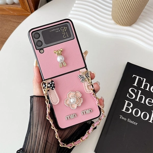 Custodia in pelle rosa per Samsung Galaxy Z Flip con perle camelia e catena di lusso