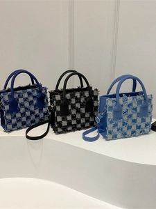 Checkerboard Denim Umhängetasche Für Damen Fransen Ausgefranste Kanten Handtasche Kleine Quadratische Tote Lässig Stilvoller Gurt