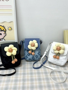 Sac Bandoulière Pour Téléphone Femme Fleur En Peluche 3D Doux Floral Jacquard Toile Similicuir PU Petit Sac À Rabat Pour Filles