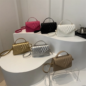 Quilted Crossbody Bag For Women PU Leather V-Shaped Stitching Top Handle Shoulder Handbag Fashion Trendy Small Square Bag Casual Flap Purse