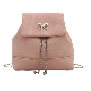 Rosa Rucksack aus mattem Leder mit silberner Schmetterlingsschnalle und Kettenzug