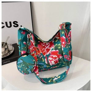 Floral print shoulder bag with matching coin purse in green and red vintage pattern