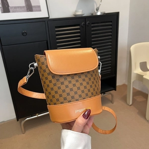 Sac seau bandoulière à motif rétro en cuir marron avec bandoulière réglable