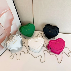 Heart Shaped Crossbody Bag PU Leather Metal Chain Mini Shoulder Bag Zipper Closure Fashion Letter Print For Women Girls
