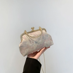 Borsa a mano retrò in jacquard con chiusura a scatto e catena dorata per donna rosa