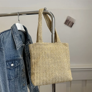 Borsa tote in paglia intrecciata con tracolla integrata per vacanze estive e tempo libero