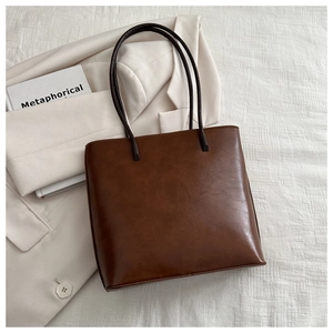 Minimalist PU Leather Tote Bag For Women Large Capacity Simple Solid Color Shoulder Bag Retro Urban Commuter Handbag