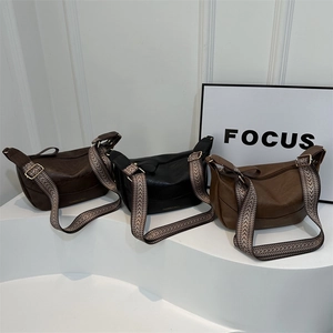 Retro PU Leather Crossbody Bag Women Half Moon Hobo Bag With Wide Geometric Woven Strap Simple Fashion Purse