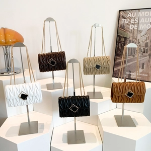 Sac À Bandoulière Femme Cuir PU Matelassé Plissé Chaîne Métallique Sac Besace Mode Sac Carré Boucle Géométrique
