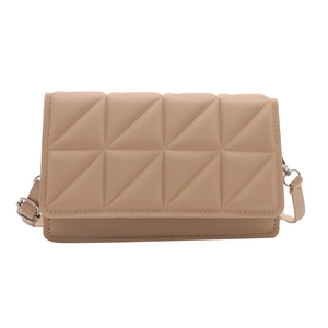 Beige gesteppte Umhängetasche mit geometrischem Muster und verstellbarem Schultergurt