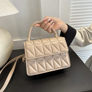Women Shoulder Crossbody Bag Geometric Quilted PU Leather Woven Handle Magnetic Closure Fashion Handbag For Daily Commute