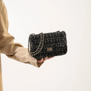 Sac À Épaule À Rabat En Tweed Pour Femme Élégant Sac Bandoulière À Carreaux Avec Chaîne Dorée Et Fermoir Rotatif Vintage
