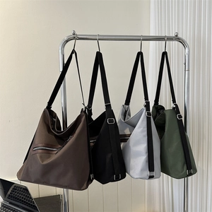 Large Capacity Canvas Tote Bag Casual Shoulder Bag With Diagonal Zipper Pocket Vintage Street Style For Women Daily Commute