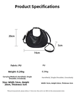 Dettaglio borsa a mezzaluna intrecciata nera con specifiche di misura 14x20x5cm e peso