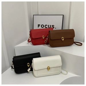 Sac À Bandoulière Femme En Cuir PU Petit Sac Carré Tendance Avec Boucle Circulaire Dorée Et Rabat À Couture