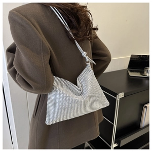 Funkelnde silberne Strass-Umhängetasche für Damen mit elegantem geknotetem Schultergurt