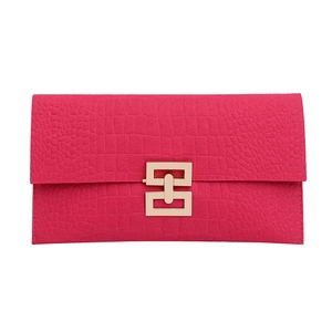 Sac à main rectangulaire minimaliste rouge rose avec motif croco et boucle dorée