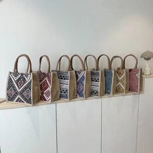 Vintage Ethnic Geometric Pattern Jute Tote Bag Large Capacity Shoulder Bag With Magnetic Closure For Women Fashion