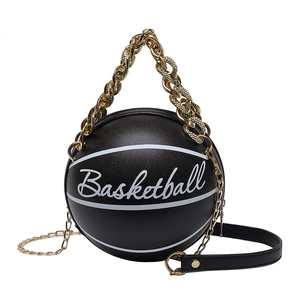 Bolso bandolera creativo con forma de baloncesto negro con cadena dorada y grano fino