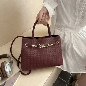 Sac à Main en Cuir PU Tissé pour Femmes Nœud en Métal Doré Grande Capacité Sac à Bandoulière Pour Mode Quotidienne