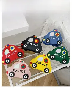 Groupe de sacs à bandoulière en forme de voiture de police colorée en six couleurs