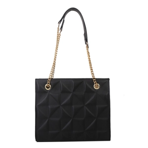 Sac fourre-tout noir avec motifs 3D géométriques et bretelles en chaîne dorée