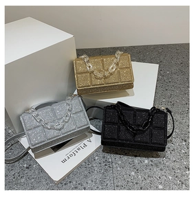Chic glitter square bags in gold, silver and black with stylish acrylic chain handles