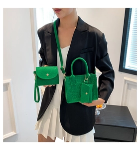 Three-piece green crocodile pattern felt tote bag set with mini flap pouch detail