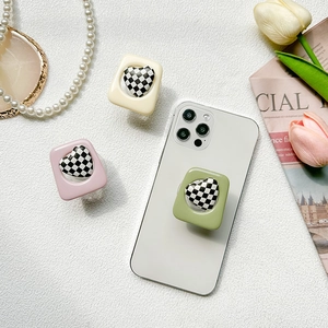 Heart Shape Checkerboard Pattern Phone Griptok Expanding Stand Plastic Minimalist Ins Style Portable Grip Holder
