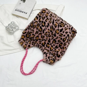 Sac cabas en peluche léopard rose avec poignées en corde tissée et grande capacité de rangement