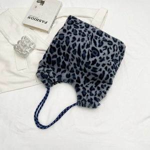 Sac cabas chic en peluche léopard bleu avec poignées en corde tressée pour femme