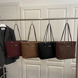 Tragetasche Mit Leopardendruck Große Kapazität Schulterhandtasche Retro Wildlederoptik Einfache Urbane Pendler Für Damen