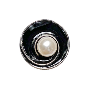 Luxury electroplated metal flower pearl phone grip holder with stylish spiral design