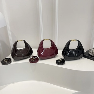 Trendy Women Patent PU Leather Hobo Shoulder Bag Crescent Minimalist Solid Color Underarm Bag Fashion Handbag Crossbody Bag