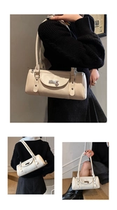 Vues détaillées d'un sac porté épaule beige rectangulaire avec doubles anses et boucles