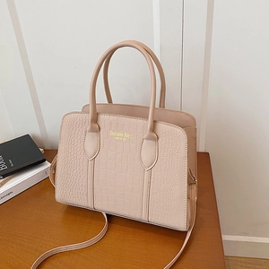 Grande borsa beige con stampa coccodrillo, manici e tracolla per uso professionale