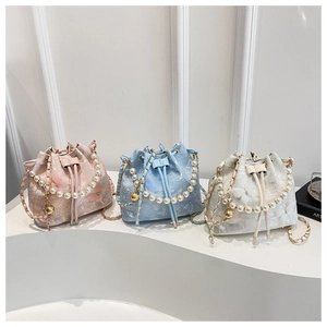 Sacs seaux élégants en dentelle avec anses en perles, coloris rose, bleu clair et blanc